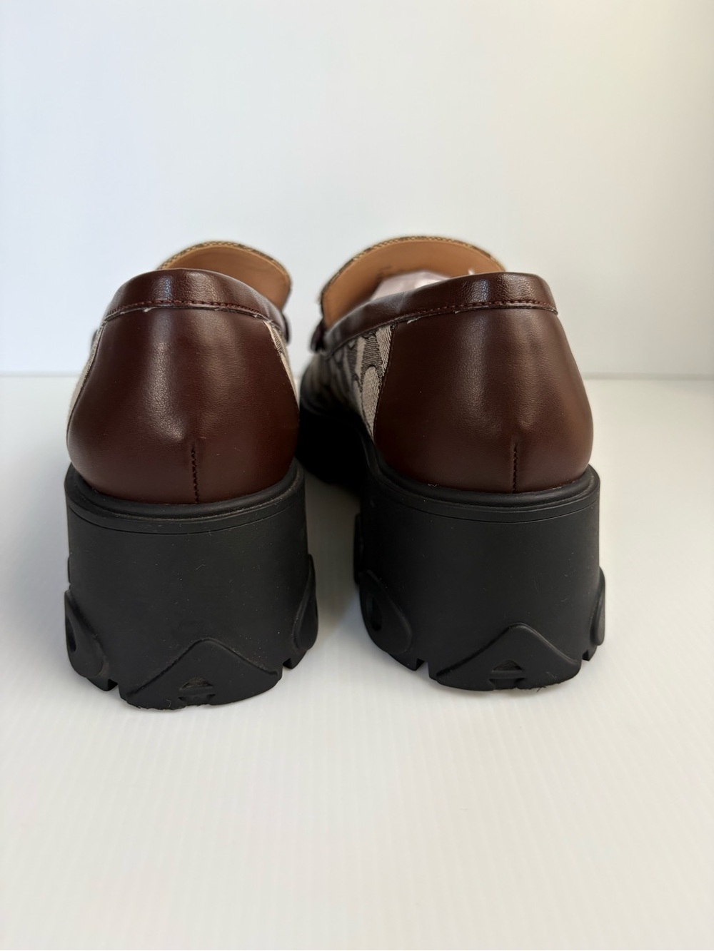 Coach Ruthie Loafer In Signature Jacquard Size 9 B -EUC - Picture 11 of 17
